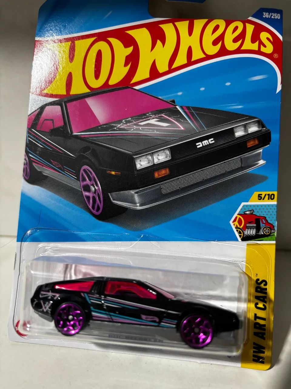 Miniatura Hot Wheels DMC Delorean HYW88 - Mattel - Foto 2