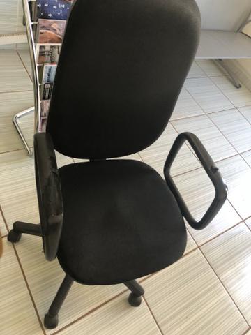 Cadeira escritório 150,00