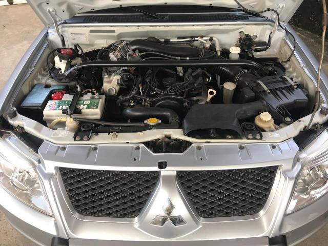 Mitsubichi TR4 2015 Versão Oneill 4x4 Automático C/central Multimídia Novíssima !!! - Foto 9