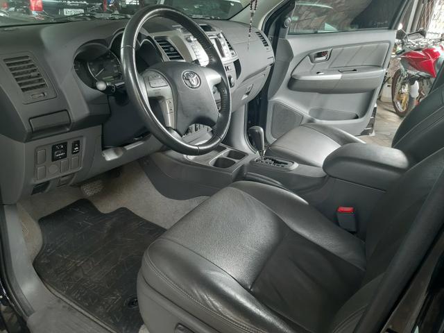 Toyota Hilux ano 2015 2.7 automático Gnv 5 geração - Foto 13