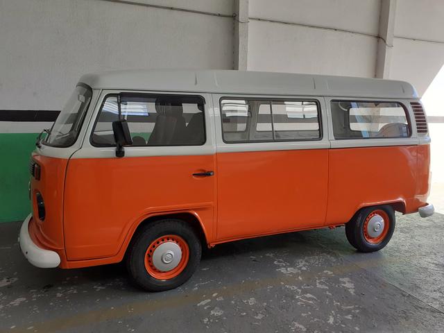 Vendo Kombi 2004 16.000 gnv/gas