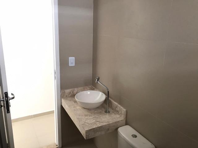 Casa Plana no Eusébio, 3 quartos, suítes, churrasqueira, excelente localização! - Foto 5