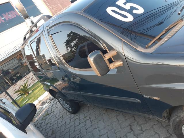Doblo 1.3 7lugares no doc 2005 nova de mais