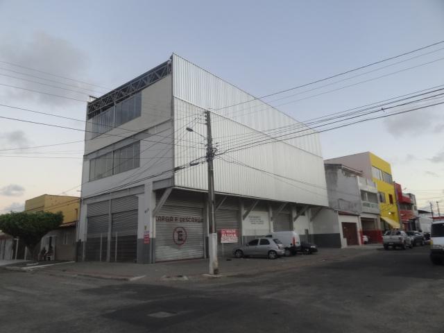 Galpao comercial no bairro jose conrado de araujo