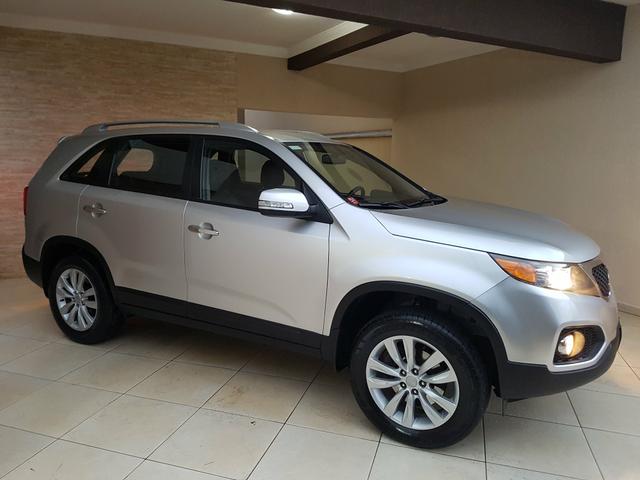 Kia Sorento 2.4 (Aut) - Foto 13