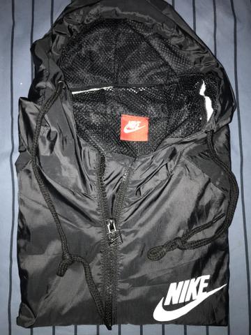 Jaqueta Nike Corta Vento Preta - Foto 2