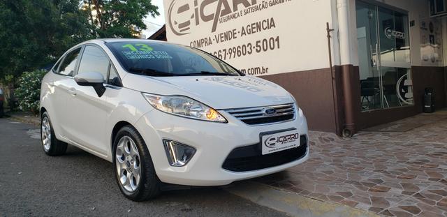 New fiesta sedan se 1.6 flex 2013 completo impecável