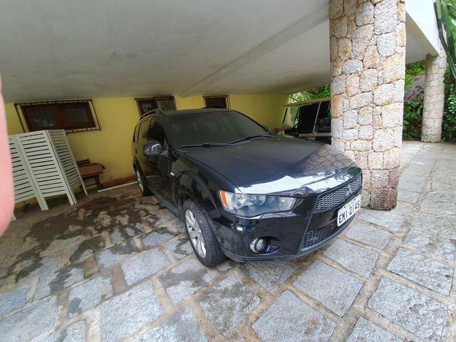 Mitsubishi Outlander blindada em perfeito estado