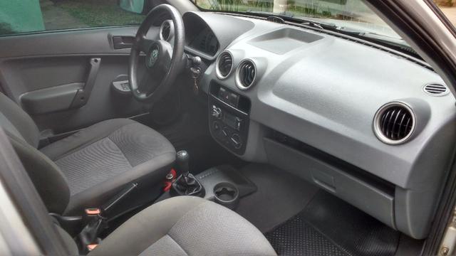 Gol 1.0 Completo - Foto 9