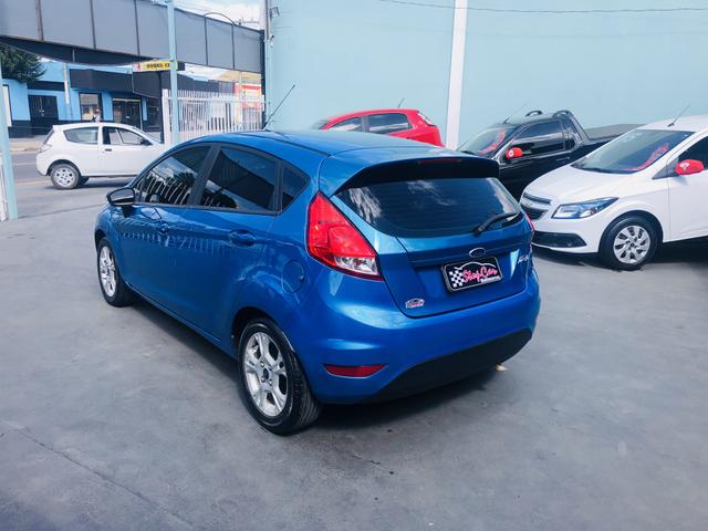 New Fiesta hatch se 1.5 completo - Foto 9