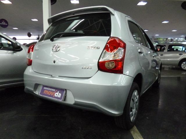 Toyota Etios XS 1.5 Manual - Foto 16