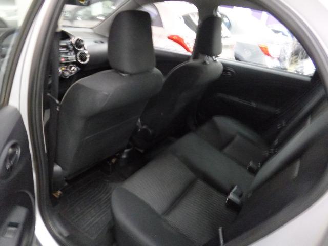 Toyota Etios XS 1.5 Manual - Foto 4