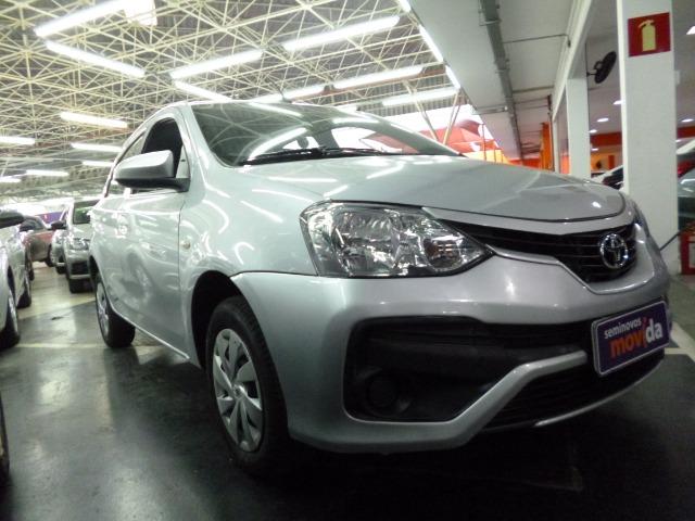 Toyota Etios XS 1.5 Manual - Foto 7