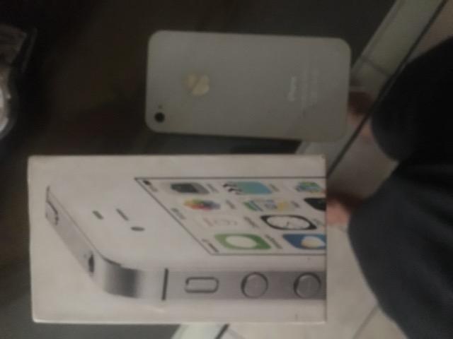 Iphone 4 s pra retirar peças - Foto 3