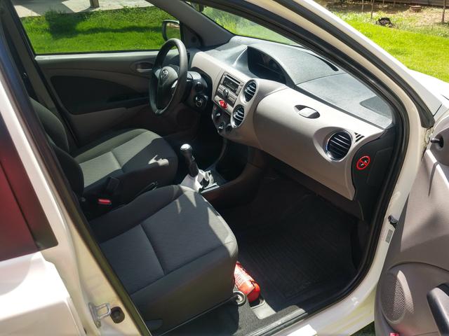 Etios XLS, 1.5 Flex, Lindo, Top, Segundo Dono, Manual e Chave Reserva - Foto 9