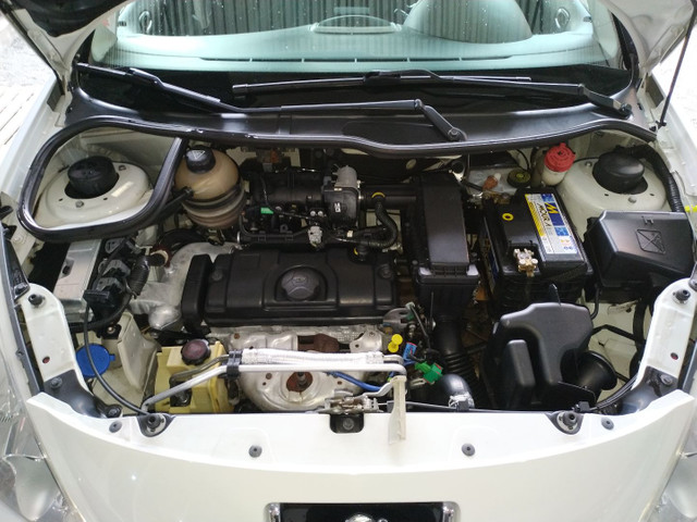Peugeot 207 Xr 1.4 Branco Completo,com Ar condicionado. - Foto 5