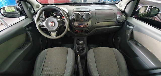 FIAT PALIO ATRATIVE 1.6 ESSENCE