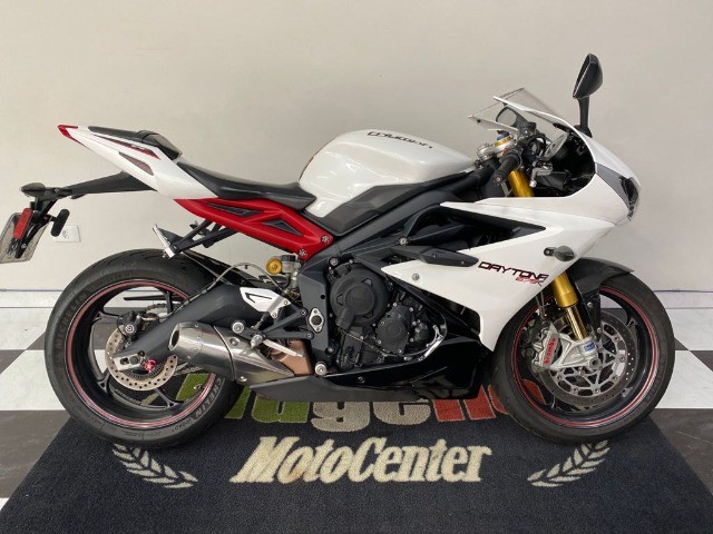TRIUMPH DAYTONA 675R IMPECAVEL!!! MUGELLO MOTOCENTER.