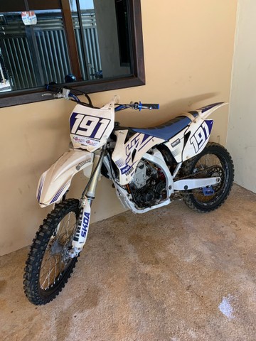 VENDO MOTO DE TRILHA