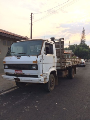 CAMINHÃO VOLKSWAGEN
