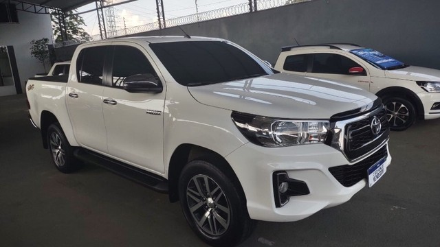 HILUX S.R.V 2019 4X4 DIESEL AUT.  ENTRADA DE 114 MIL 48X 3.500,00  LEIA A DESCRIÇÃO!!!