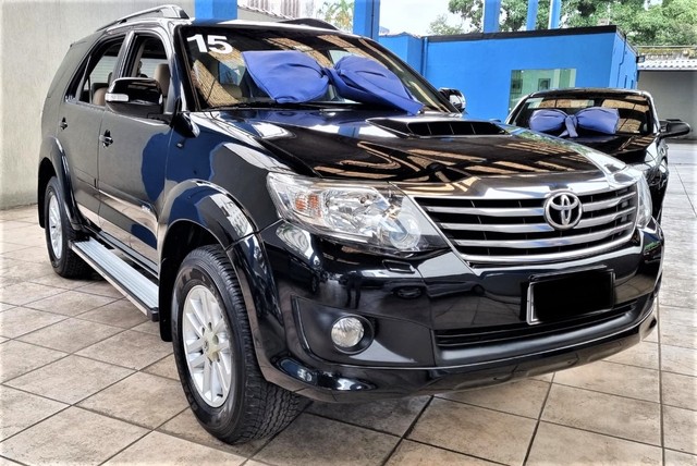 TOYOTA HILUX SW4 3.0 DIESEL 4X4 2015