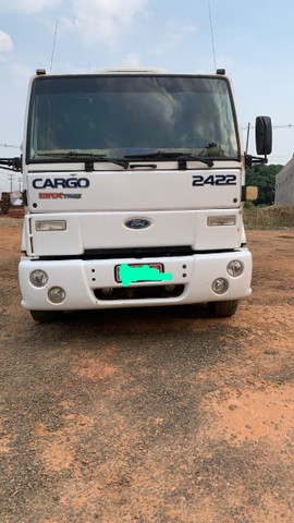 CAMINHÃO CARGO 2422
