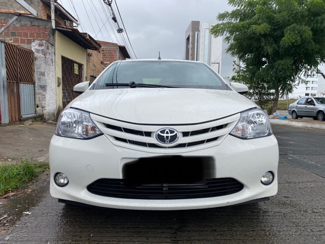 VENDE SE TOYOTA ETIOS SEDAN X 1.5 2014/14, MUITO CONSERVADO. ACEITO PROPOSTAS.