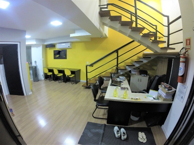 Vendo Loja Reformada na Praia do Suá com 178m² e 4 vagas - R$ 1.750.000 - Foto 2