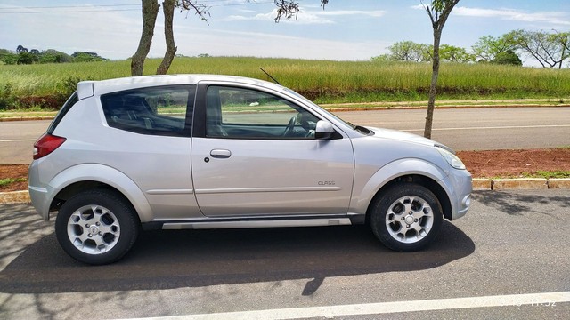 FORD KA CLASS 2010/2011