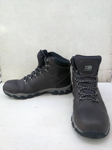 Bota de Couro (tamanho 42-43) - Roupas e calçados - Savassi, Belo Horizonte  1015870872 | OLX