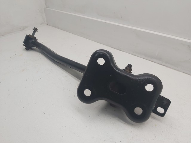 Braço suspensão traseiro Esquerdo Jeep renegade 1.8 16v 18/19 smp 