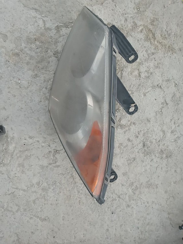 Farol L.E FORD FIESTA 2009/2010