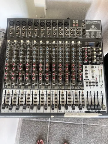 Mesa de som behring x 2442 usb xenys.