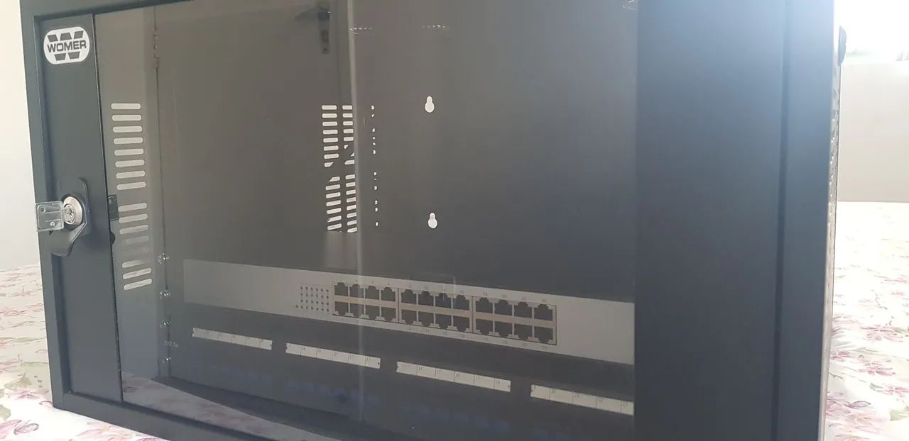 Rack Womer de parede