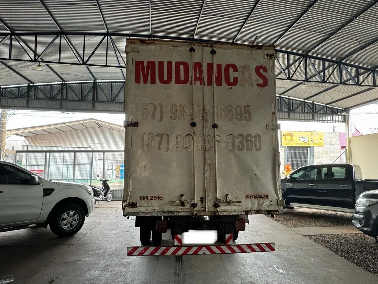 Vendo ou troco caminhão baú volks 8120 ano 2006 revisado só pegar e andar - Foto 7