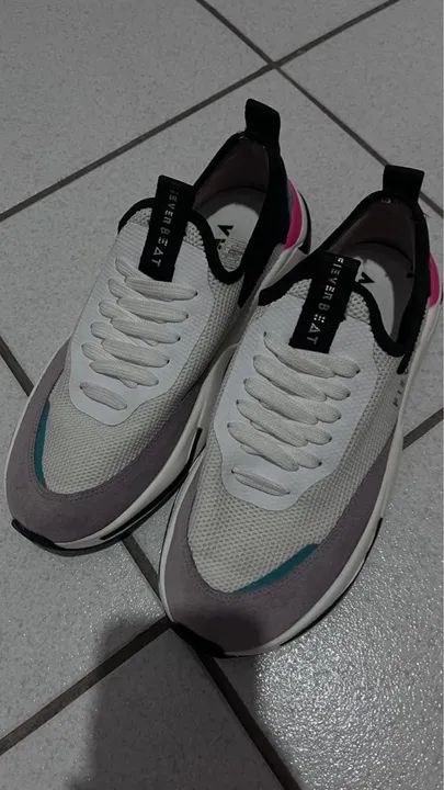 Tênis Fiever Beat - tamanho 38 (vendendo por menos da metade do preço) usado duas vezes  - Foto 2