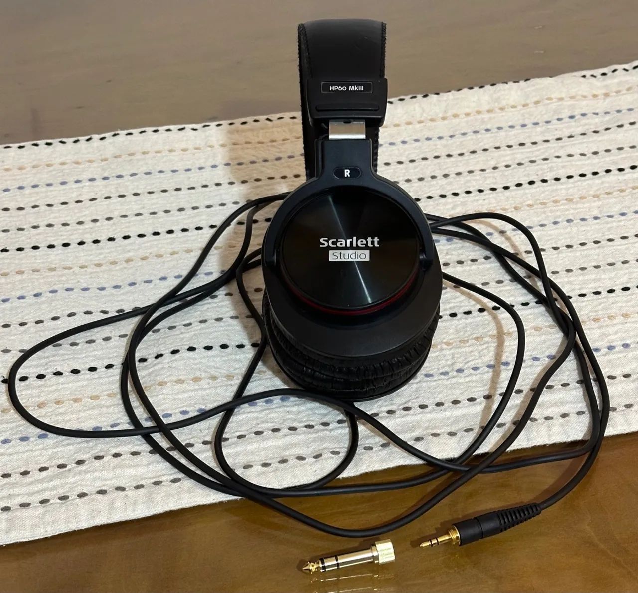 Fone Scarlet Studio HP60III