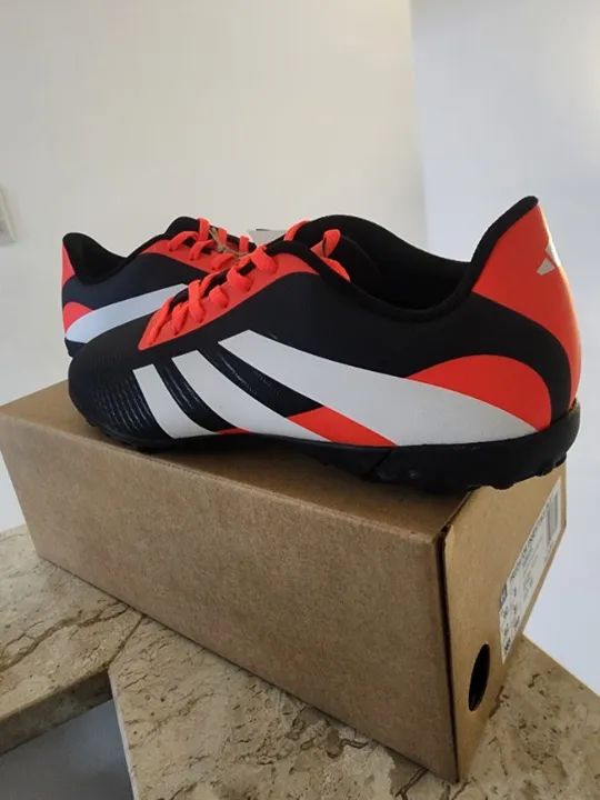 Chuteira Society Adidas Predator Artilheira 24 Unissex - Preto+Laranja - Foto 2