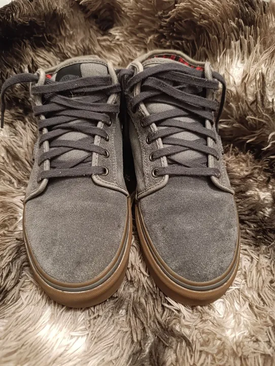Tênis Vans Cinza Chukka Midtop Impecável