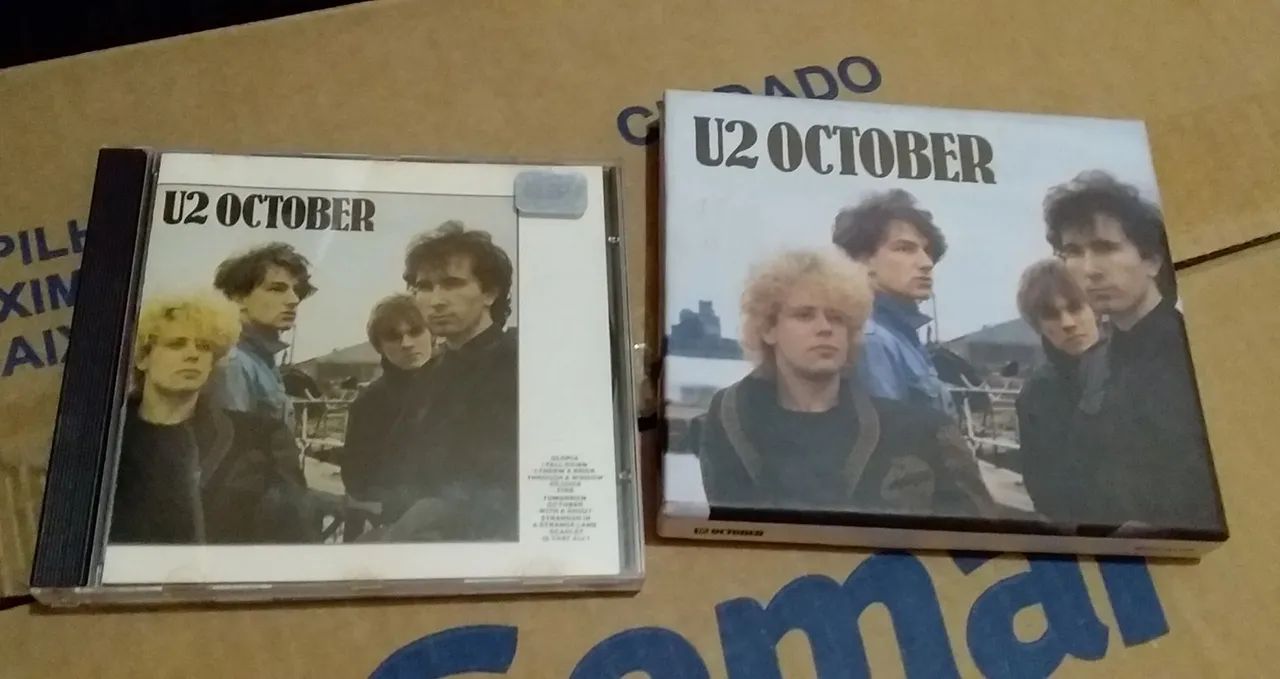CD U2 October Deluxe Duplo Digibook + U2 October Simples - Usados - Foto 3