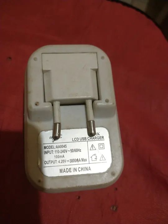 Carregador Universal de celular - Foto 4