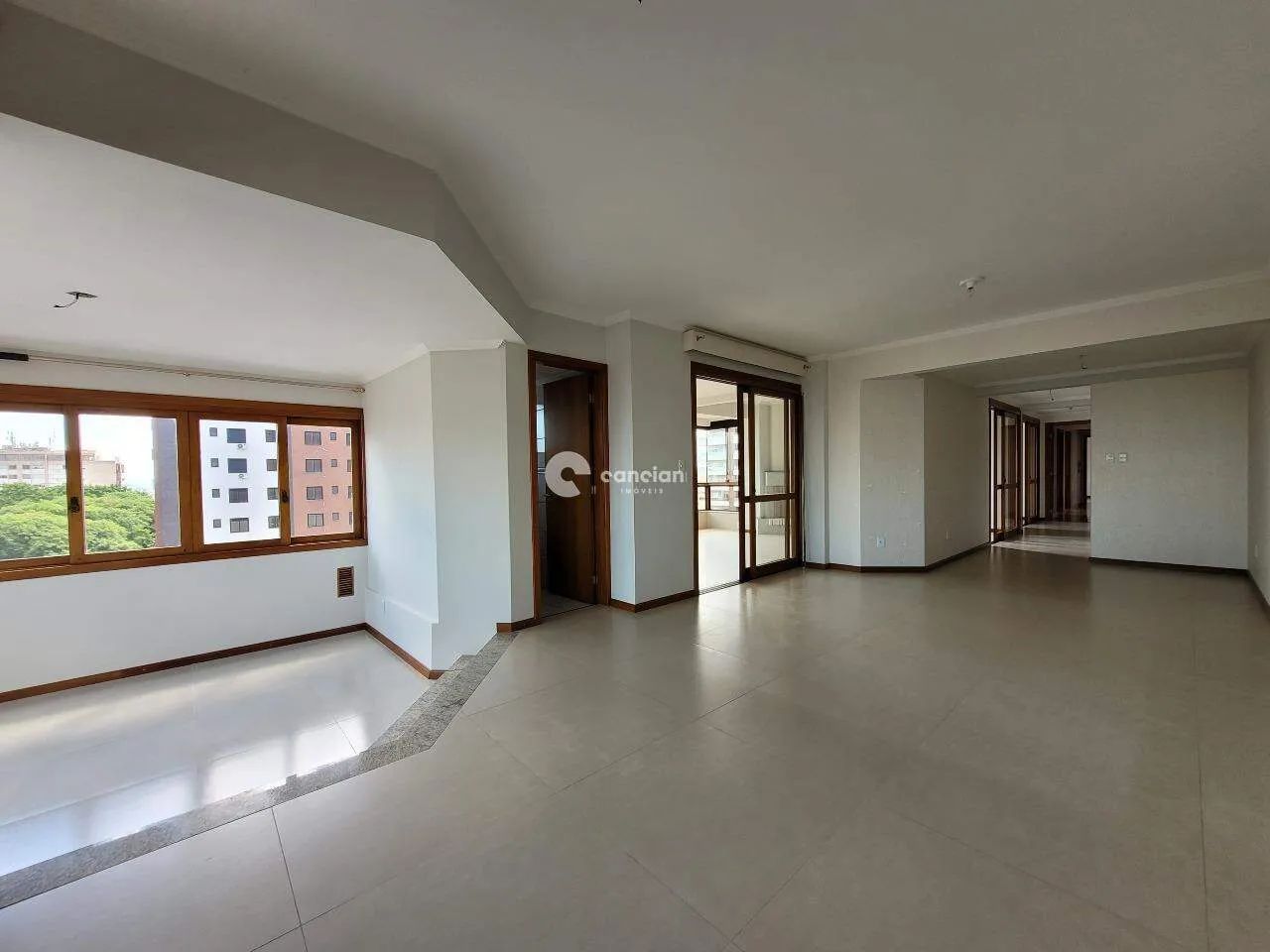 Apartamento para aluguel, 4 quartos, 1 suíte, 2 vagas, Bonfim - Santa Maria/RS