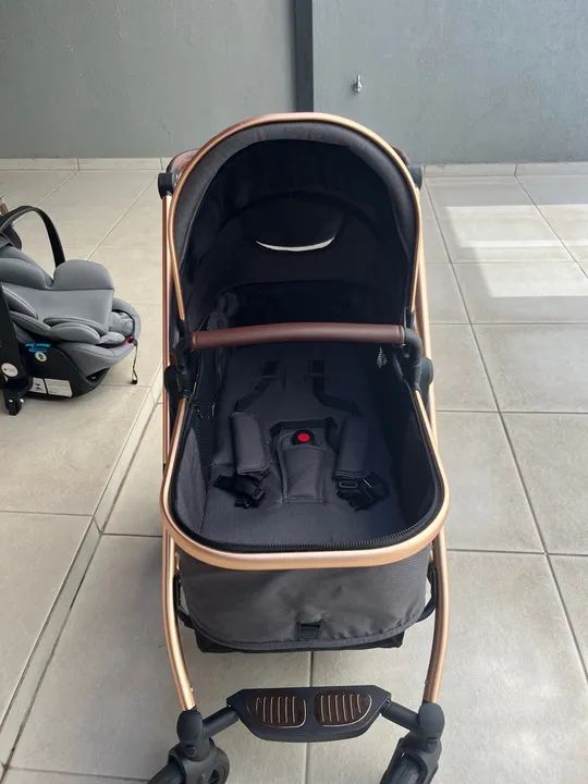 Carrinho de Bebê com bebê conforto pro baby Brasil 