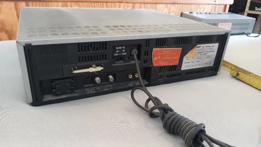 VHS RARO À VENDA - ITEM DE COLECIONADOR!  - Foto 3
