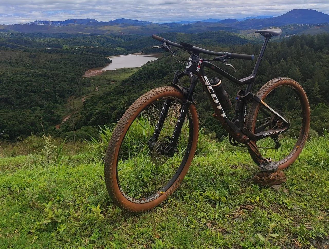 SUSPENSÃO MANITU MANCHETE R7 TRAVA NO OMBRO  - Foto 2