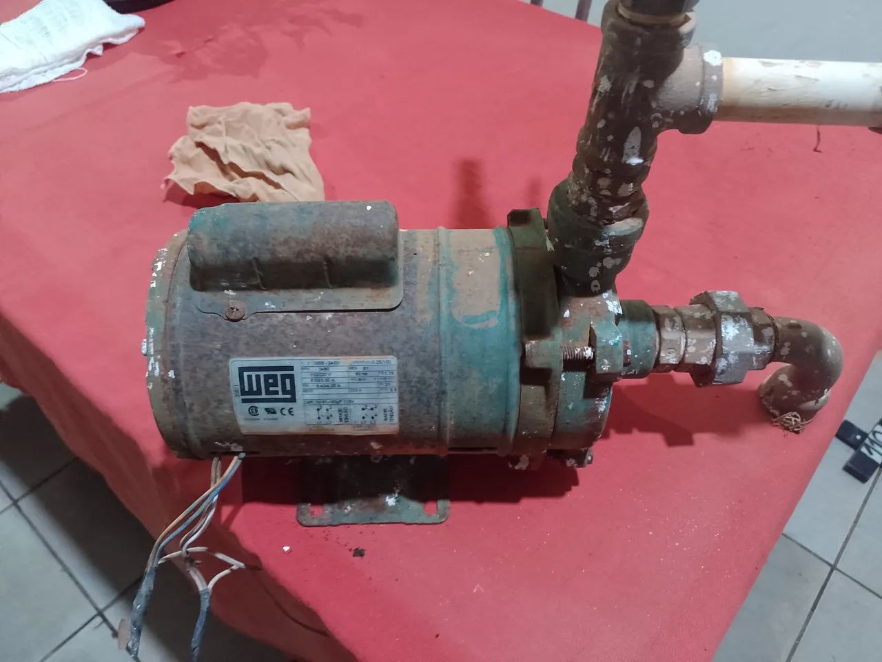 Bomba de água periférica 0.33cv WEG