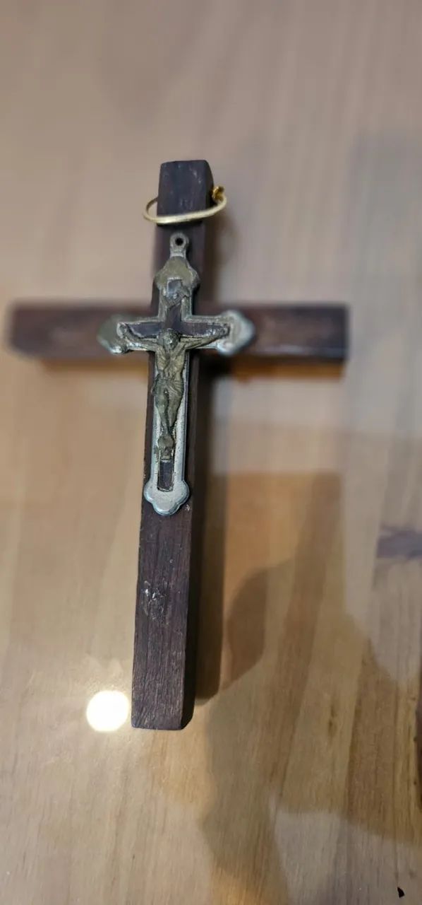 Crucifixo de madeira antiguidade