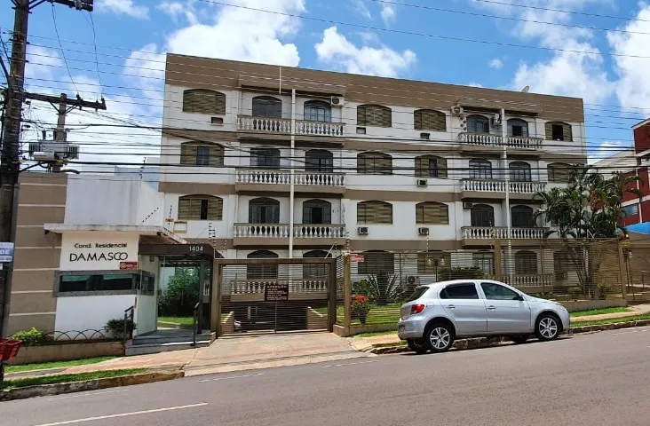 Alugo apartamento no centro