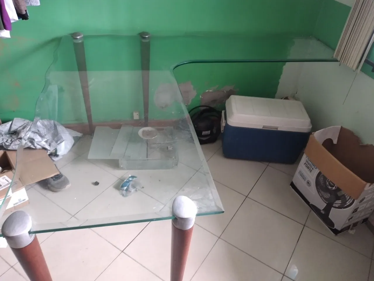 Mesa de Escritório de Vidro Moderna